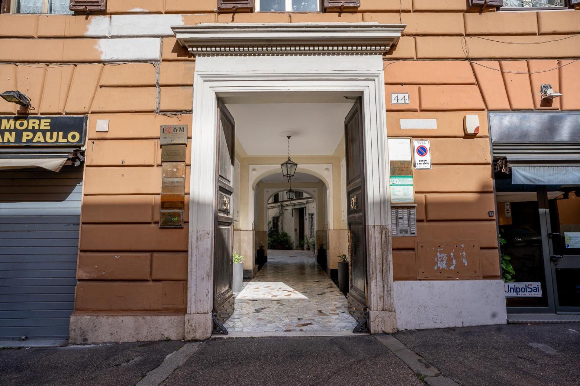 Domus Alba Mantua Apartment Rome Luaran gambar